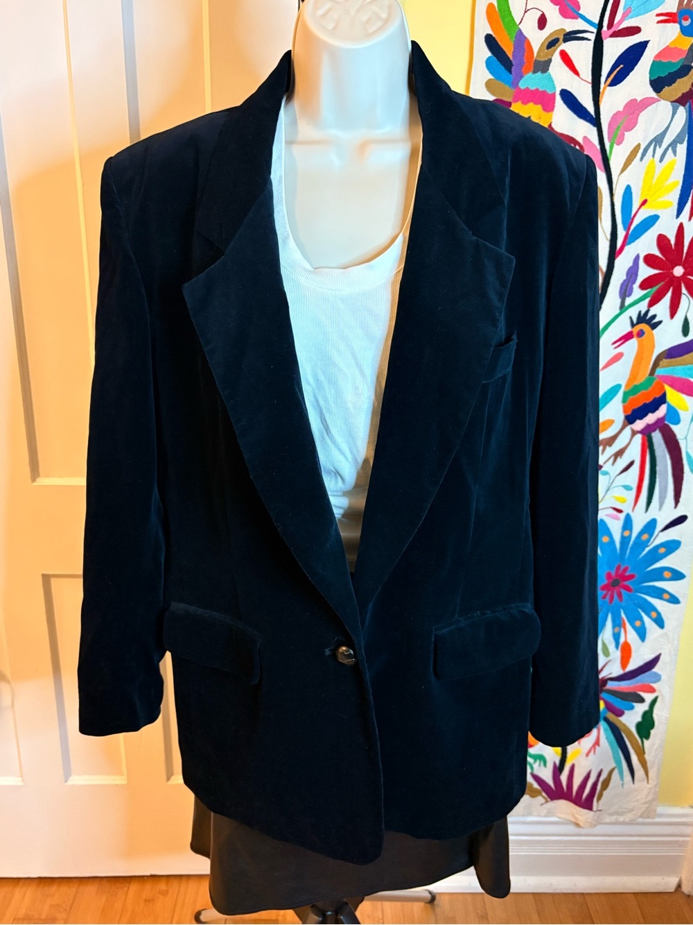 Chaus Black Velvet Single-Button Blazer Jacket